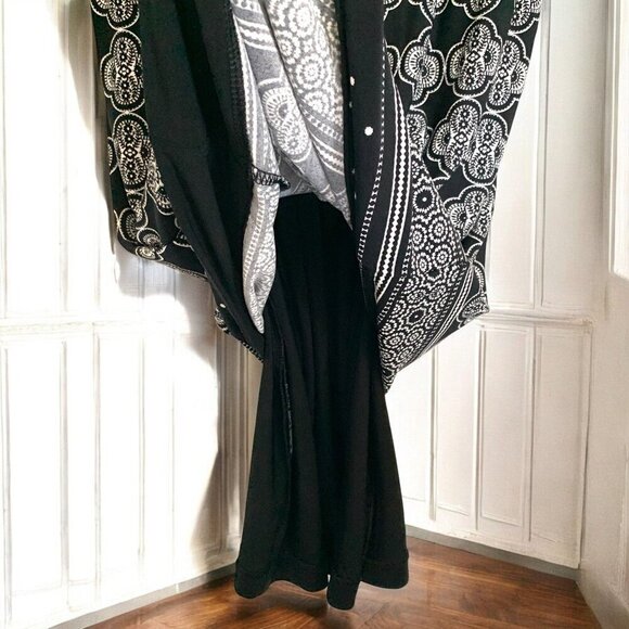 White House Black Market Stretch Sheath Dress Black & White Print 3/4 Sleeve XXS - Picture 5 of 7